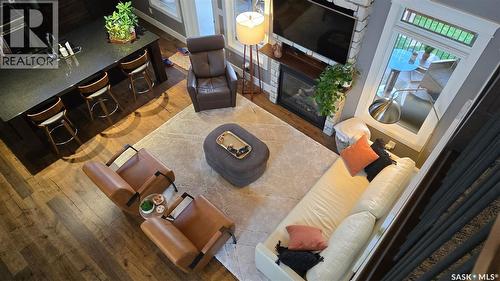 522 Hastings Crescent, Saskatoon, SK - Indoor With Fireplace