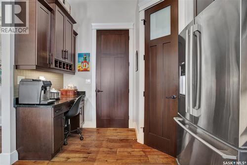 522 Hastings Crescent, Saskatoon, SK - Indoor Photo Showing Kitchen