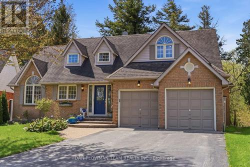 10 BARRINGTON PLACE  Clarington, ON L1E 2K9