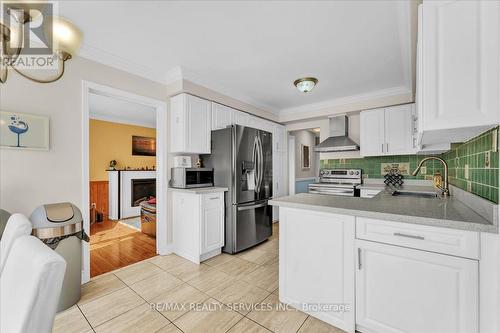 108 Candy Crescent, Brampton, ON - Indoor Photo Showing Kitchen