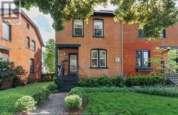 786 Monmouth ROAD Windsor, ON N8Y 3L2