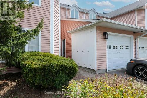 825 - 34 DAWSON DRIVE  Collingwood, ON L9Y 5B4