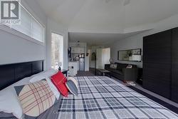 Bachelor Suite - 
