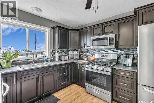 Blanchette Acreage, Battle River Rm No. 438, SK - Indoor Photo Showing Kitchen With Double Sink With Upgraded Kitchen