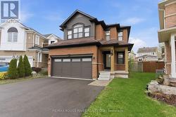 15 VIRGINIA DRIVE Whitby (Pringle Creek), ON L1R 2Y1
