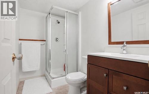 314 Waterbury Road E, Saskatoon, SK - Indoor Photo Showing Bathroom