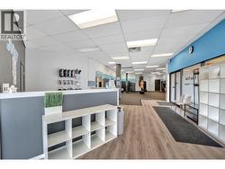 1675 KINGSWAY  Vancouver, BC V5N 2S2