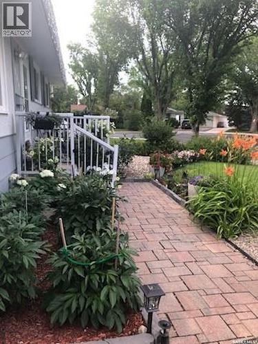 219 Nagel Crescent, Regina, SK - Outdoor