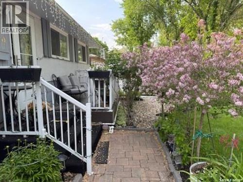 219 Nagel Crescent, Regina, SK - Outdoor