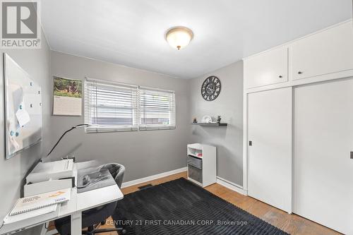 58 Centre Crescent N, London South (South D), ON - Indoor