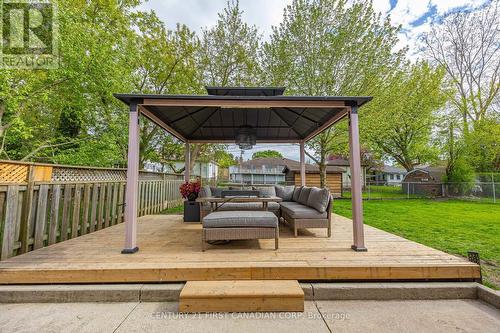 58 Centre Crescent N, London South (South D), ON - Outdoor