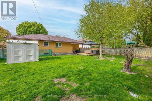 58 Centre Crescent N, London South (South D), ON - Outdoor