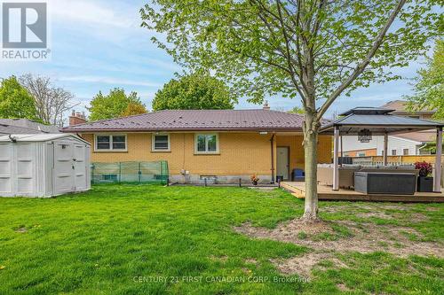 58 Centre Crescent N, London South (South D), ON - Outdoor