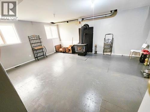 620 Yates Crescent, Faro, YT - Indoor