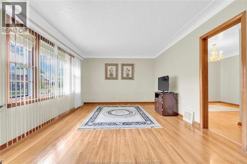 380 Partington, Windsor, ON - Indoor