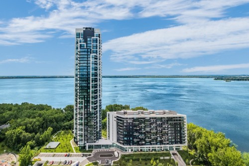 Front of Structure - 308-900 Rue André-Prévost, Montréal (Verdun/Île-Des-Soeurs), QC - Outdoor With Body Of Water With View