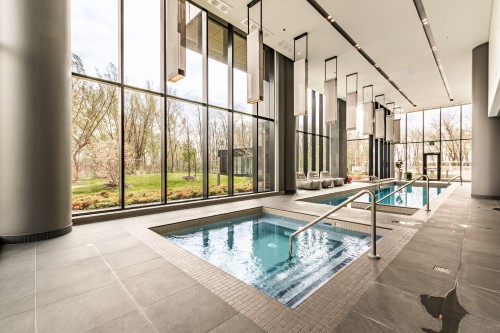 Pool - 308-900 Rue André-Prévost, Montréal (Verdun/Île-Des-Soeurs), QC - Indoor Photo Showing Other Room With In Ground Pool