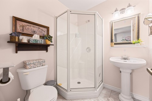 Salle de bains - 617 Ch. Bord-De-L'Eau S., Noyan, QC 