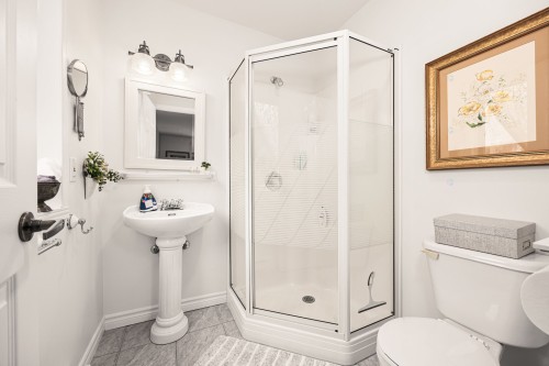 Salle de bains - 617 Ch. Bord-De-L'Eau S., Noyan, QC 