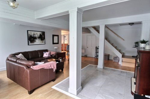 Salle familiale - 1151 Ch. De La Croix, Rouyn-Noranda, QC - Indoor