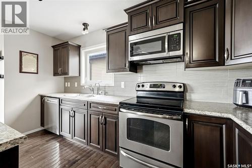 5038 Anthony Way, Regina, SK - Indoor Photo Showing Kitchen With Upgraded Kitchen