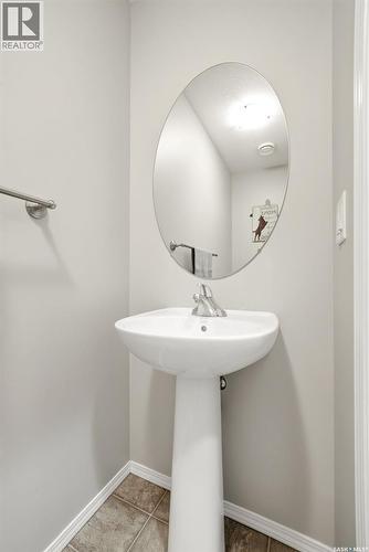 5038 Anthony Way, Regina, SK - Indoor Photo Showing Bathroom