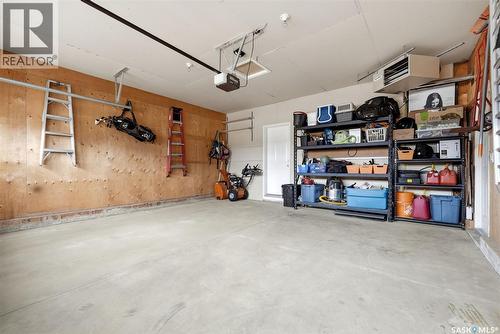 5038 Anthony Way, Regina, SK - Indoor Photo Showing Garage