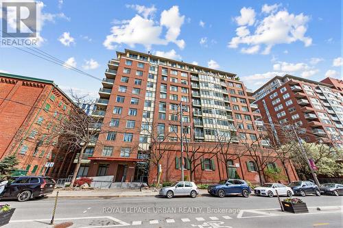 607 - 70 MILL STREET  Toronto, ON M5A 4R1