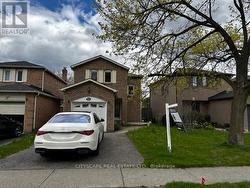 82 CHATFIELD DRIVE  Ajax, ON L1T 2J9