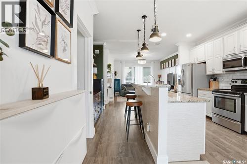 431 Eaton Lane, Saskatoon, SK - Indoor Photo Showing Kitchen