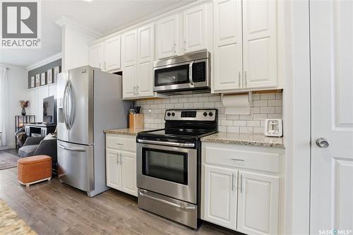 431 Eaton Lane, Saskatoon, SK - Indoor Photo Showing Kitchen
