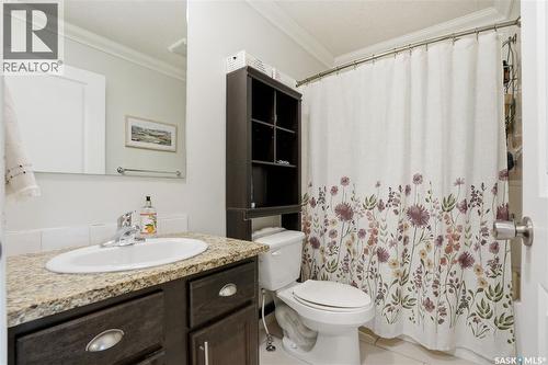 431 Eaton Lane, Saskatoon, SK - Indoor Photo Showing Bathroom