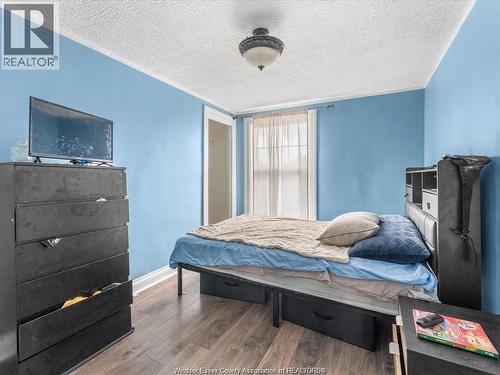 836 Elliott, Windsor, ON - Indoor Photo Showing Bedroom