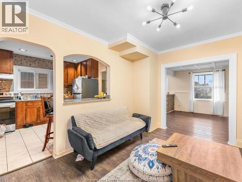 836 Elliott, Windsor, ON - Indoor