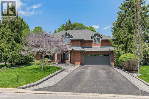 33 HESLOP COURT  Halton Hills, ON L7G 4Z8