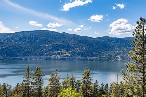 2455 Arthur Court, Kelowna, BC 