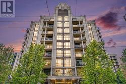 706 - 90 CHARLTON AVENUE W  Hamilton, ON L8P 0B4
