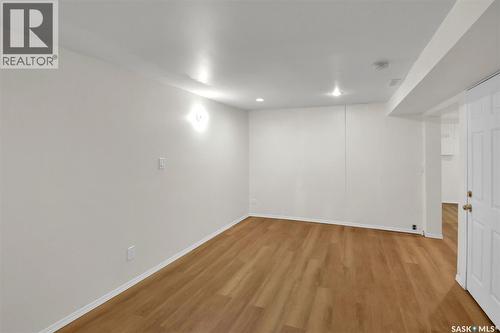 312 Mckinnon Avenue S, Saskatoon, SK - Indoor