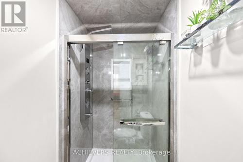 39 Danesbury Crescent, Brampton, ON -  Photo Showing Bathroom