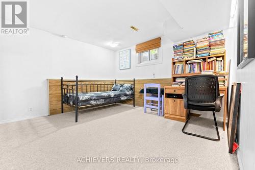 39 Danesbury Crescent, Brampton, ON - Indoor Photo Showing Bedroom