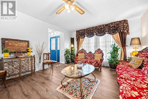 39 Danesbury Crescent, Brampton, ON - Indoor Photo Showing Living Room
