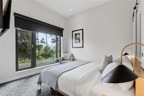 103-596 Marine Dr  Ucluelet, BC V0R 3A0