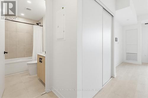 208 - 4878 Powers Common, Burlington, ON - Indoor