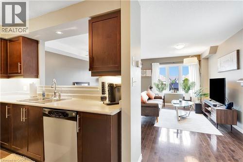 935 Zeller Crescent, Kitchener, ON - Indoor Photo Showing Other Room