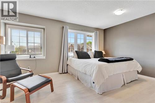 935 Zeller Crescent, Kitchener, ON - Indoor Photo Showing Bedroom