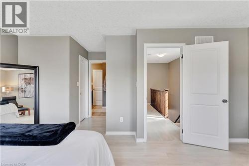 935 Zeller Crescent, Kitchener, ON - Indoor Photo Showing Bedroom