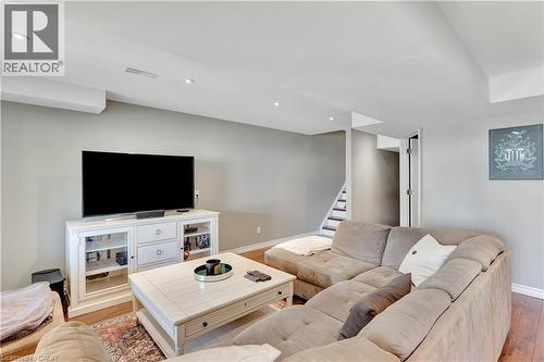 935 Zeller Crescent, Kitchener, ON - Indoor Photo Showing Living Room