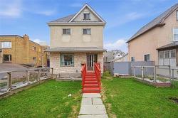 484 Furby ST  Winnipeg, MB R3B 2V8