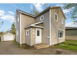 205 Broadway ST Moncton, NB E1A 3Y3