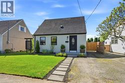 12 BEVERLY Street St. Catharines, ON L2P 2K1